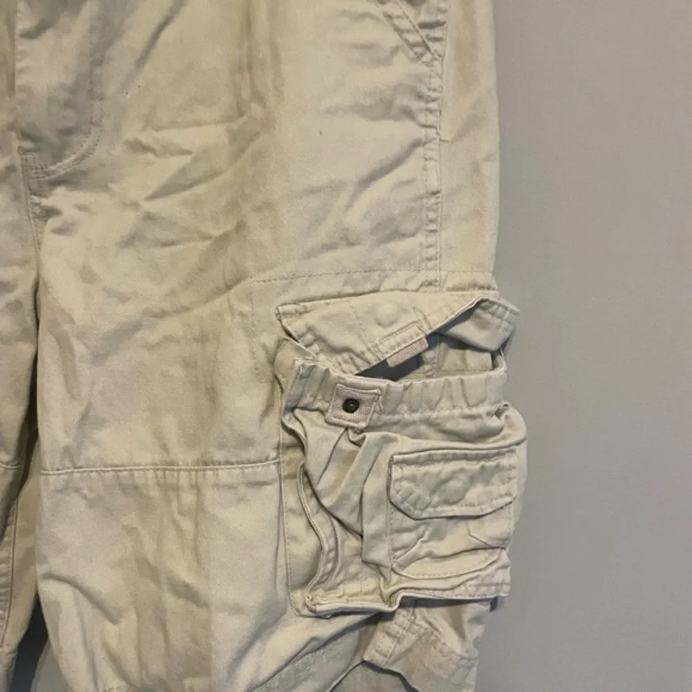 Ditch Plains Men’s Khaki Shorts- Size 33‎